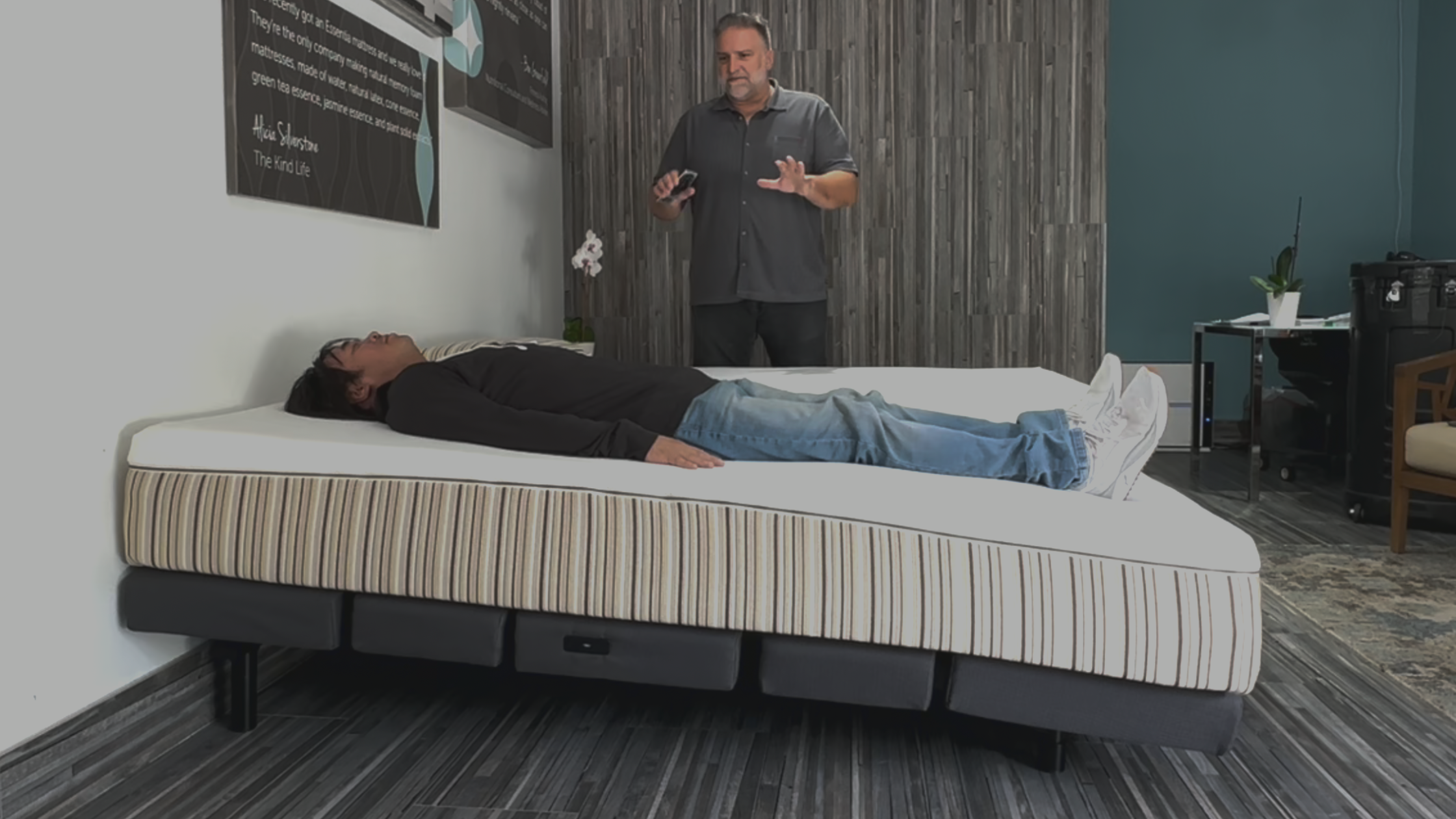 EZ-Bed, la cama que se puede hinchar y desplegar en menos de 2 minutos —  idealista/news
